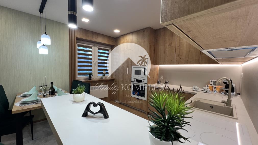 Reality KOMPLEX s.r.o. ponúka na PRENÁJOM luxusný 2 izbový byt v Komárne!