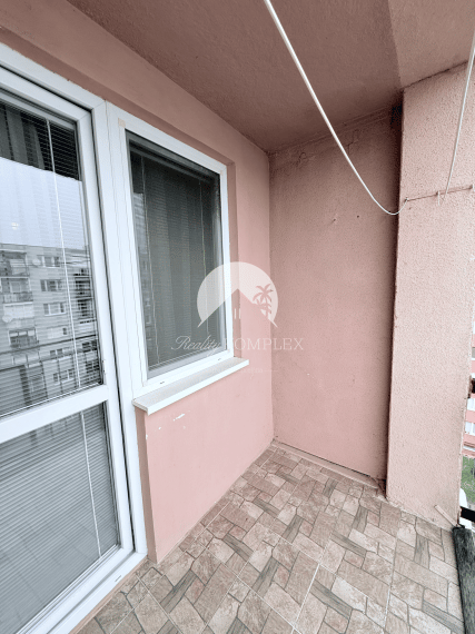 Reality KOMPLEX s.r.o. Vám ponúka 3-izbový zariadený byt s loggiou NA PRENÁJOM - Dunajská Streda