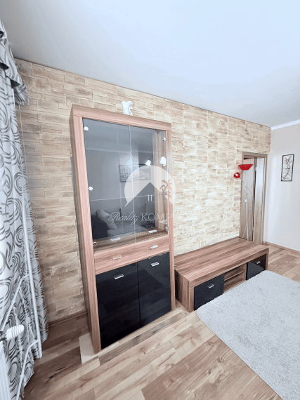 Reality KOMPLEX s.r.o. Vám ponúka 3-izbový zariadený byt s loggiou NA PRENÁJOM - Dunajská Streda