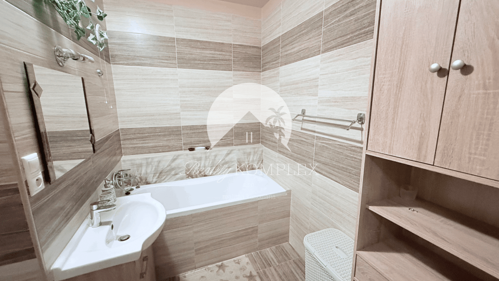 Reality KOMPLEX s.r.o. Vám ponúka 3-izbový zariadený byt s loggiou NA PRENÁJOM - Dunajská Streda