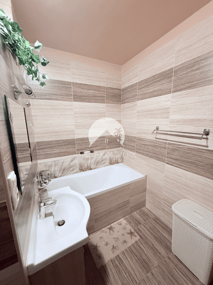 Reality KOMPLEX s.r.o. Vám ponúka 3-izbový zariadený byt s loggiou NA PRENÁJOM - Dunajská Streda