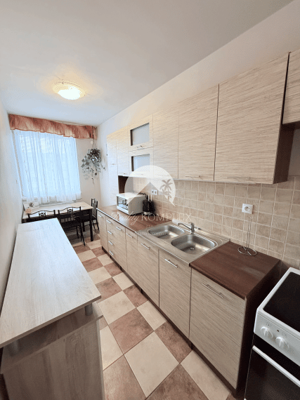 Reality KOMPLEX s.r.o. Vám ponúka 3-izbový zariadený byt s loggiou NA PRENÁJOM - Dunajská Streda