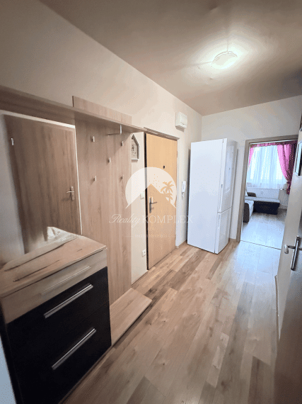 Reality KOMPLEX s.r.o. Vám ponúka 3-izbový zariadený byt s loggiou NA PRENÁJOM - Dunajská Streda