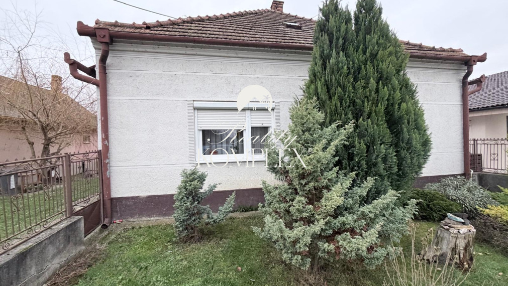 Reality KOMPLEX s.r.o. Vám prináša EXKLUZÍVNU ponuku rodinného domu v obci Brestovec