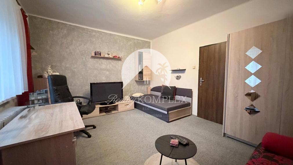 Reality KOMPLEX s.r.o. Vám prináša EXKLUZÍVNU ponuku rodinného domu v obci Brestovec