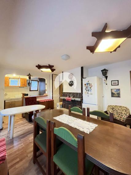 Reality KOMPLEX s.r.o. ponúka na PREDAJ útulnú chatu v chatovej oblasti Radvaň nad Dunajom!