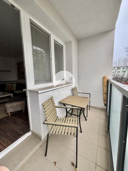 Reality KOMPLEX s.r.o. ponúka na PRENÁJOM pekný 2 izbový byt v Komárne