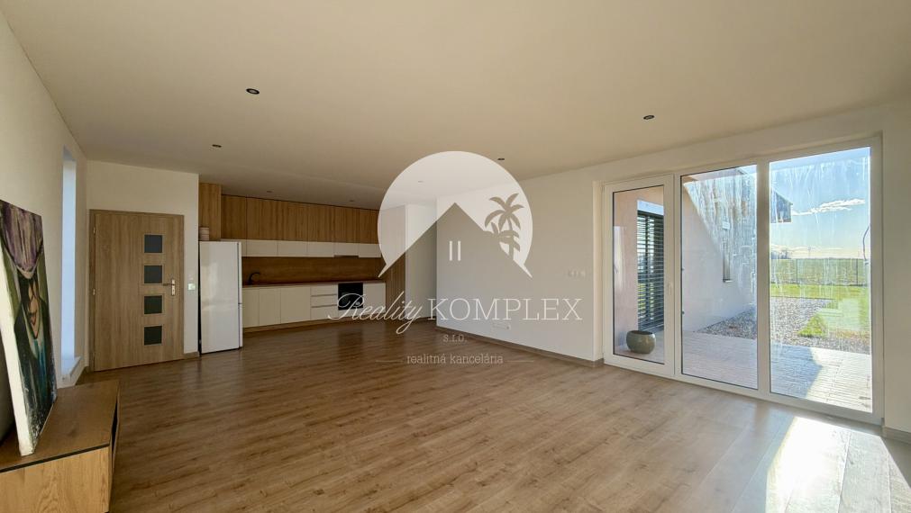 Reality KOMPLEX s.r.o. Vám ponúka na prenájom krásny 4-izbový dom v Masníkove