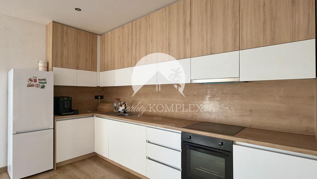 Reality KOMPLEX s.r.o. Vám ponúka na prenájom krásny 4-izbový dom v Masníkove