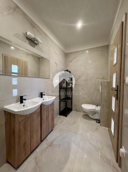 Reality KOMPLEX s.r.o. Vám ponúka na prenájom krásny 4-izbový dom v Masníkove