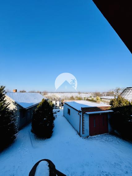 Reality KOMPLEX s.r.o., Vám ponúka na predaj priestranný 2-generačný rodinný dom v obci Dolný Štál