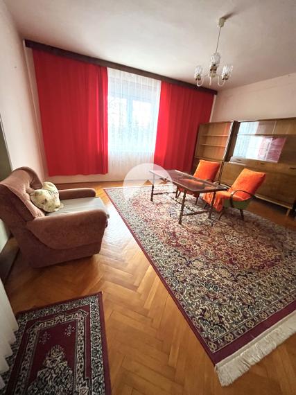 Reality KOMPLEX s.r.o., Vám ponúka na predaj priestranný 4-izbový rodinny dom v obci Baloň