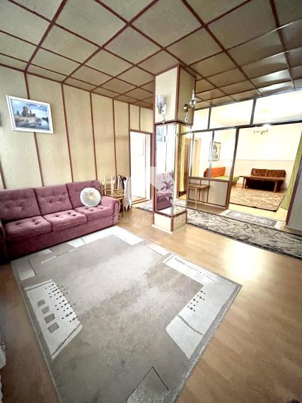 Reality KOMPLEX s.r.o., Vám ponúka na predaj priestranný 4-izbový rodinny dom v obci Baloň