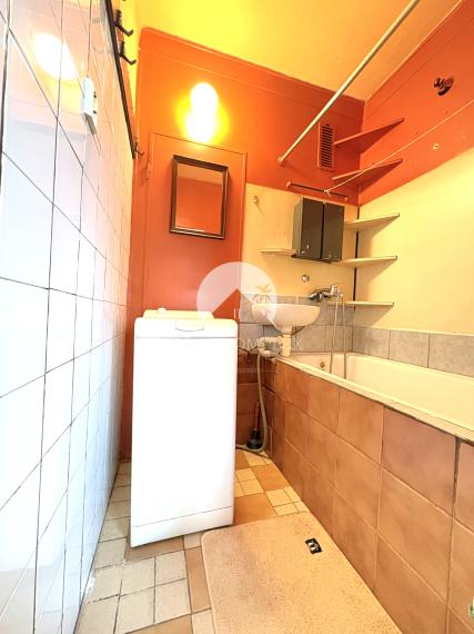 IBA U NÁS !!! Reality KOMPLEX s.r.o. Vám ponúka na PREDAJ slnečný, priestranný  3izbový byt v dobrej lokalite v Komárne !!!