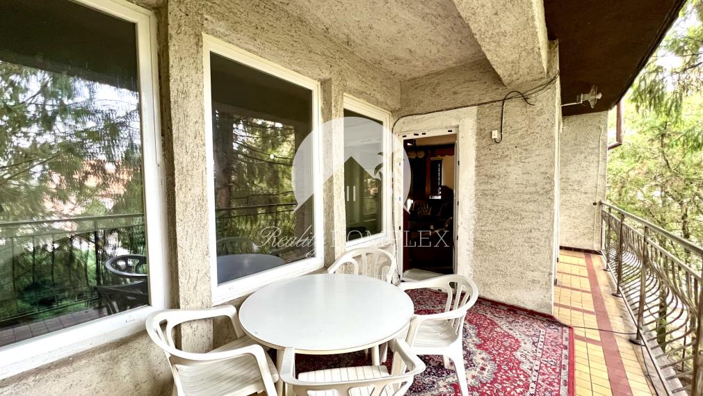 Reality KOMPLEX s.r.o. Vám ponúka na predaj priestranný rodinný dom s veľkým pozemkom v obci Chotín