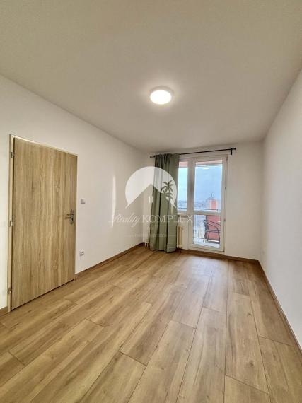 Reality KOMPLEX s.r.o. Vám ponúka na Prenájom kompletne zrekonštruovaného 3-izbového bytu s balkónom