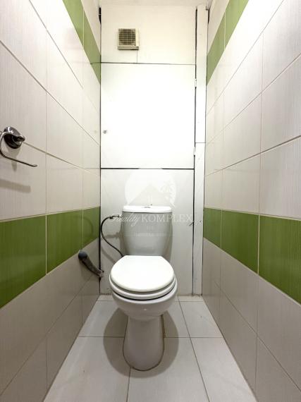 Iba u nás!!! Reality KOMPLEX s.r.o., Vám ponúka od spoľahlivého majiteľa na prenájom, slnečný veľkoplošný 3 izbový byt s balkónom v dobrej lokalite v Komárne!!!