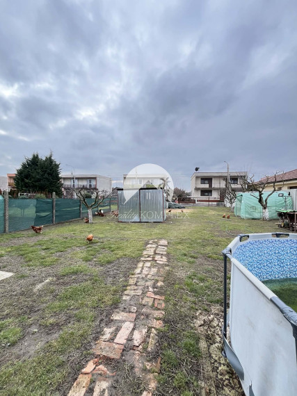 Reality KOMPLEX s.r.o. Vám  ponúka na predaj rodinný dom v meste Kolárovo