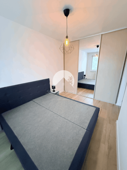 Reality KOMPLEX s.r.o., Vám ponúka na Prenájom 2-izbový byt s loggiou v meste Dunajská Streda