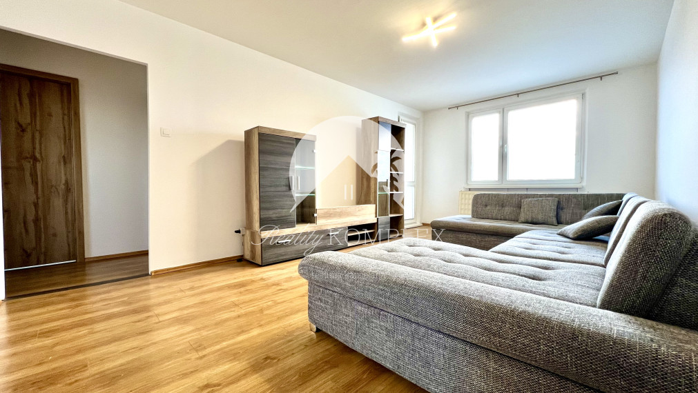 Reality KOMPLEX s.r.o. Vám ponúka na PREDAJ zrekonštruovaný 3 izbový byt v Dunajskej Strede