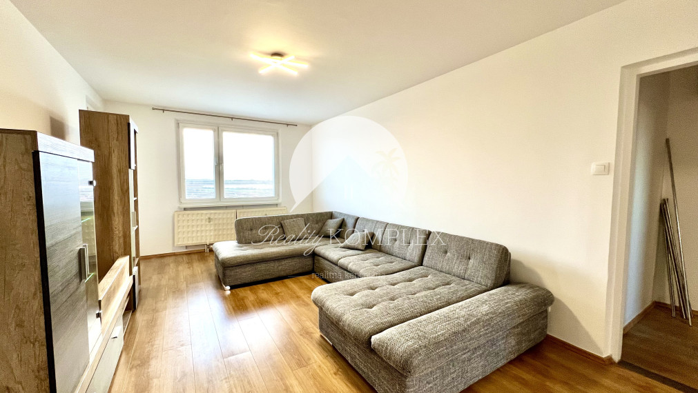 Reality KOMPLEX s.r.o. Vám ponúka na PREDAJ zrekonštruovaný 3 izbový byt v Dunajskej Strede