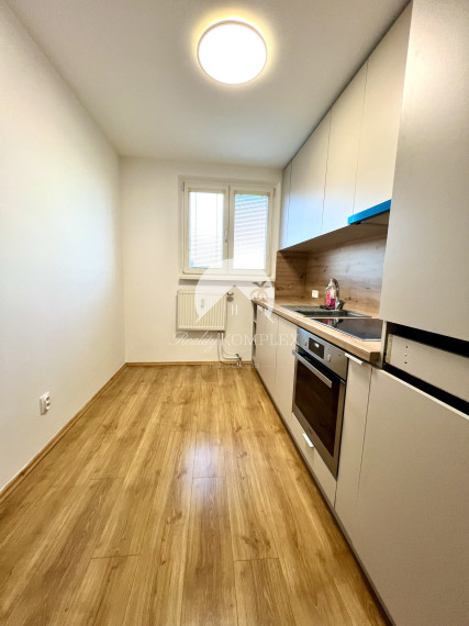 Reality KOMPLEX s.r.o. Vám ponúka na PREDAJ zrekonštruovaný 3 izbový byt v Dunajskej Strede