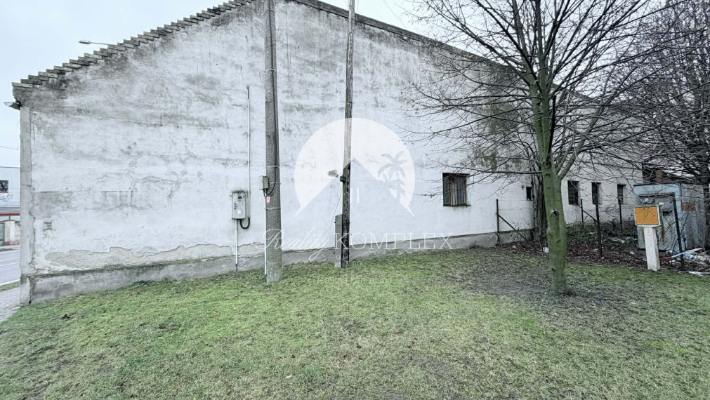 Reality KOMPLEX s.r.o. Vám ponúka na predaj nehnuteľnosť s veľkým podnikateľským potenciálom, nachádzajúcu sa priamo na hlavnom ťahu vo frekventovanej časti mesta Veľký Meder.