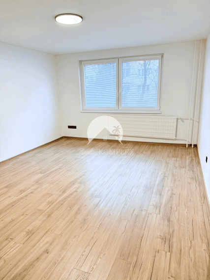 Reality KOMPLEX s.r.o. Vám ponúka kompletne zrekonštruovaný 3-izbový byt v DS