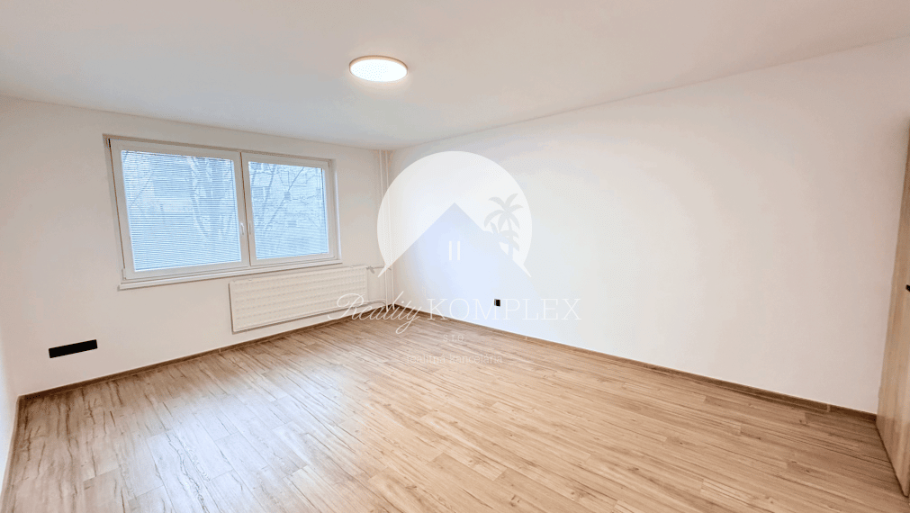 Reality KOMPLEX s.r.o. Vám ponúka kompletne zrekonštruovaný 3-izbový byt v DS