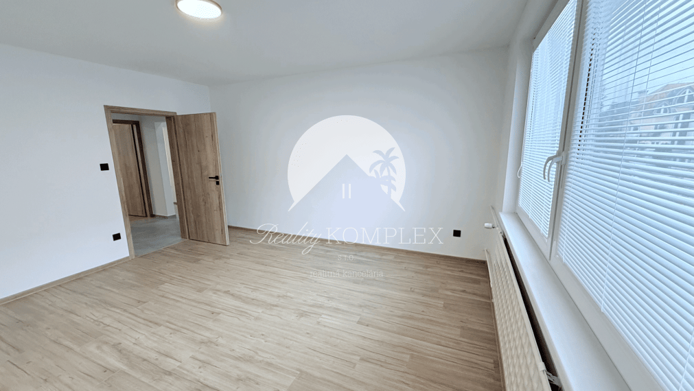 Reality KOMPLEX s.r.o. Vám ponúka kompletne zrekonštruovaný 3-izbový byt v DS