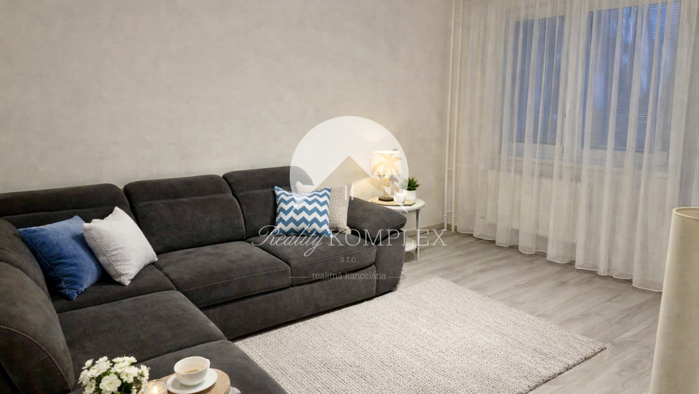 Reality KOMPLEX s.r.o. Vám ponúka na prenájom krásny kompletne prerobený 2-izbový byt na Košickej ulici, v Komárne