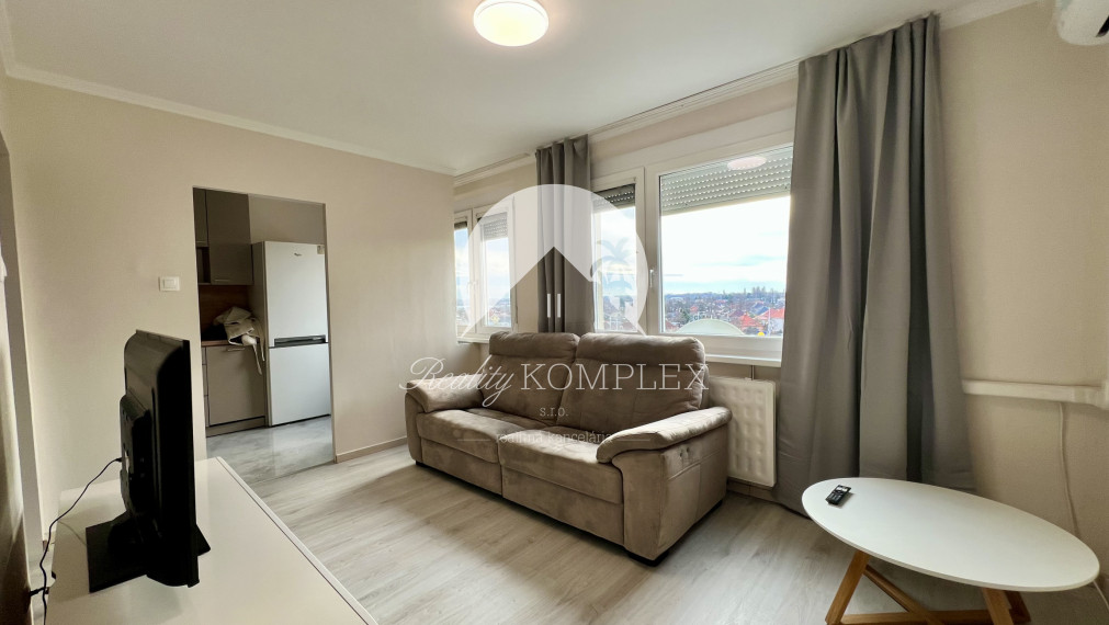 Reality KOMPLEX s.r.o. ponúka na PRENÁJOM krásny 1 izbový byt v centre Dunajskej Stredy!