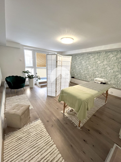 Reality KOMPLEX s.r.o., Vám ponúka na predaj 3-izbový dom s modernizáciou a samostatným salónom v obci Okoč