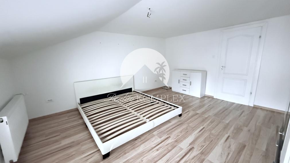 Reality KOMPLEX s.r.o. Vám ponúka 3-izbový byt vo Veľkom Mederi