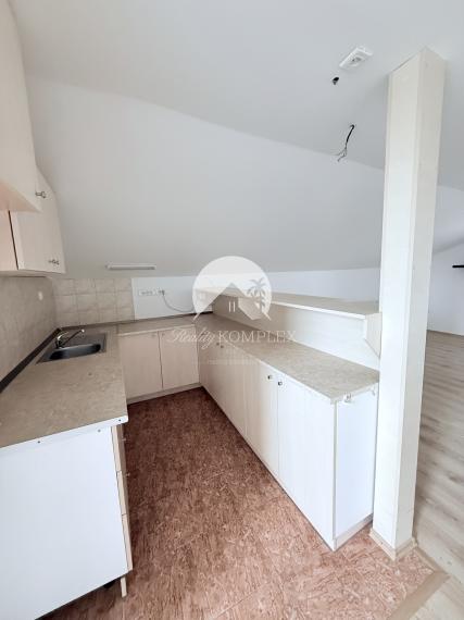 Reality KOMPLEX s.r.o. Vám ponúka 3-izbový byt vo Veľkom Mederi