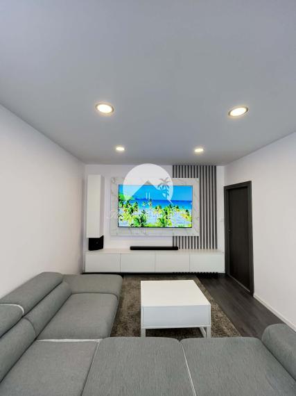 IBA U NÁS!!! Reality KOMPLEX s.r.o., Vám ponúka na PREDAJ krásny 2 izbový byt s balkónom v obľúbenej lokalite Mesta Komárno!