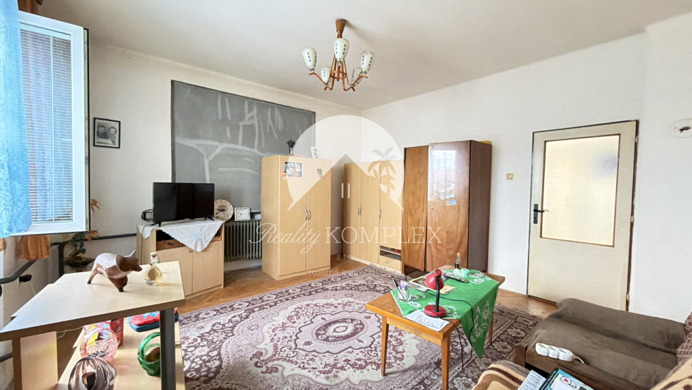 NA PREDAJ – POSCHODOVÝ RODINNÝ DOM V OBCI BALOŇ