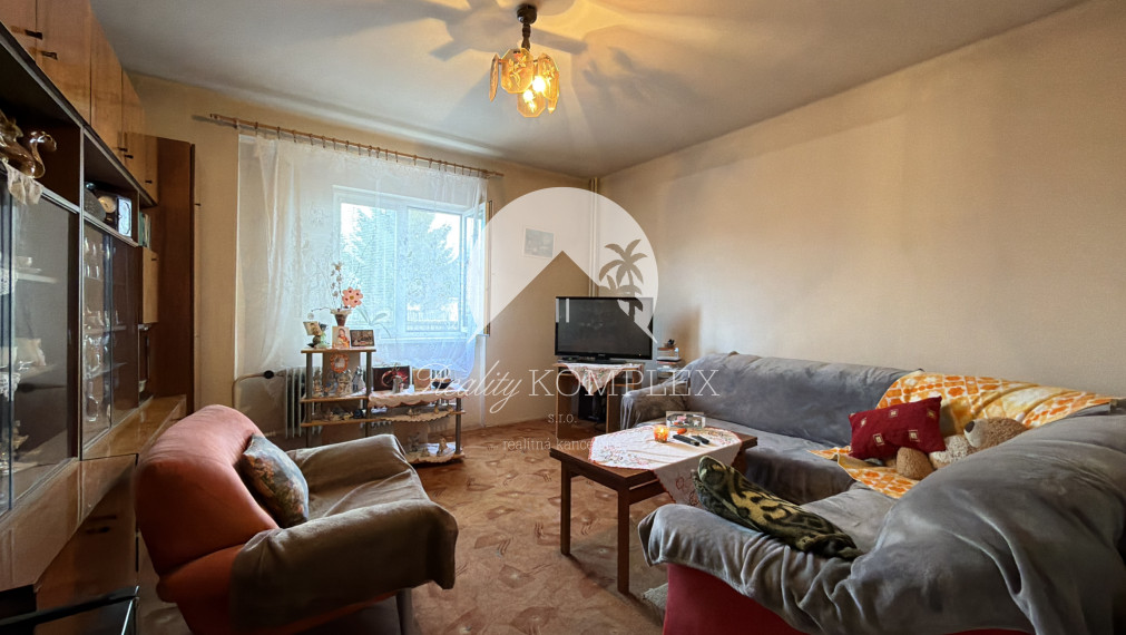 NA PREDAJ – POSCHODOVÝ RODINNÝ DOM V OBCI BALOŇ