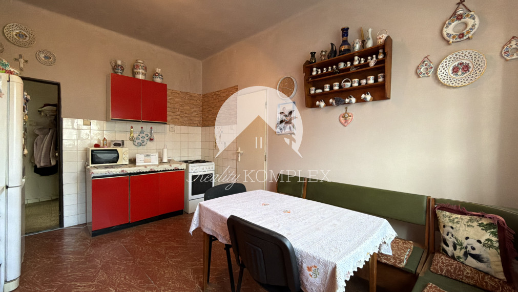 NA PREDAJ – POSCHODOVÝ RODINNÝ DOM V OBCI BALOŇ