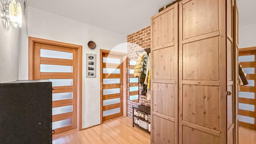 Reality KOMPLEX s.r.o., Vám ponúka na predaj slnečný 3-izbový byt v Šamoríne blízko centra