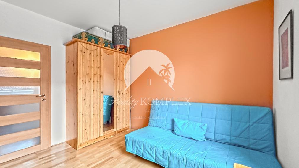 Reality KOMPLEX s.r.o., Vám ponúka na predaj slnečný 3-izbový byt v Šamoríne blízko centra