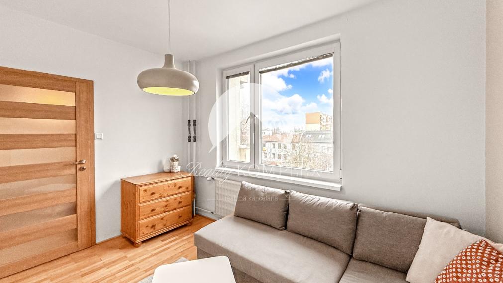 Reality KOMPLEX s.r.o., Vám ponúka na predaj slnečný 3-izbový byt v Šamoríne blízko centra