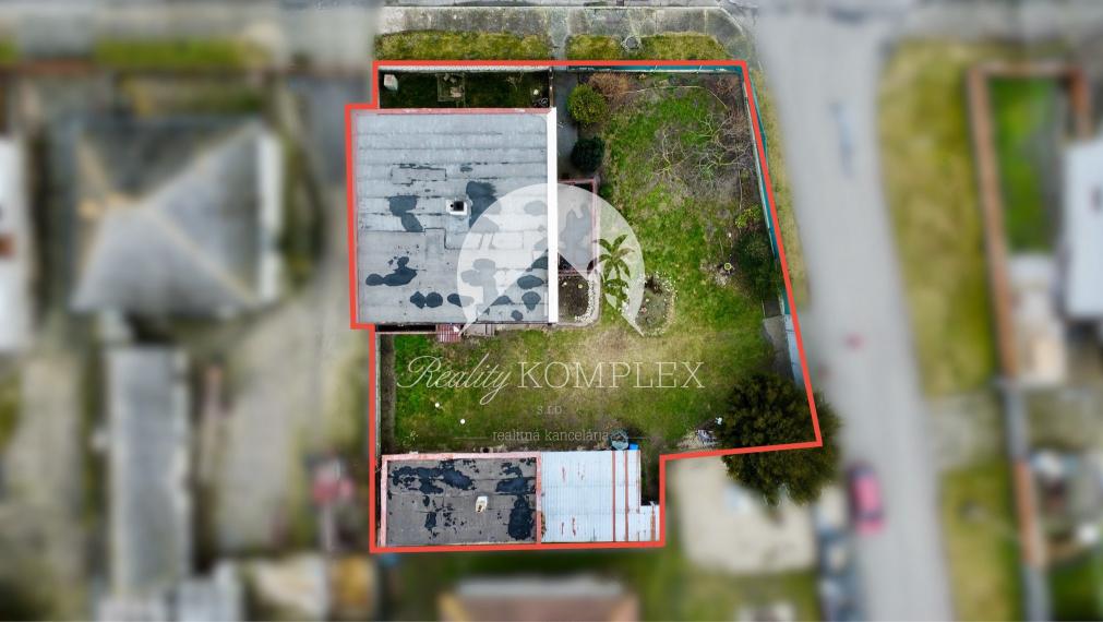 NA PREDAJ – POSCHODOVÝ RODINNÝ DOM V OBCI BALOŇ