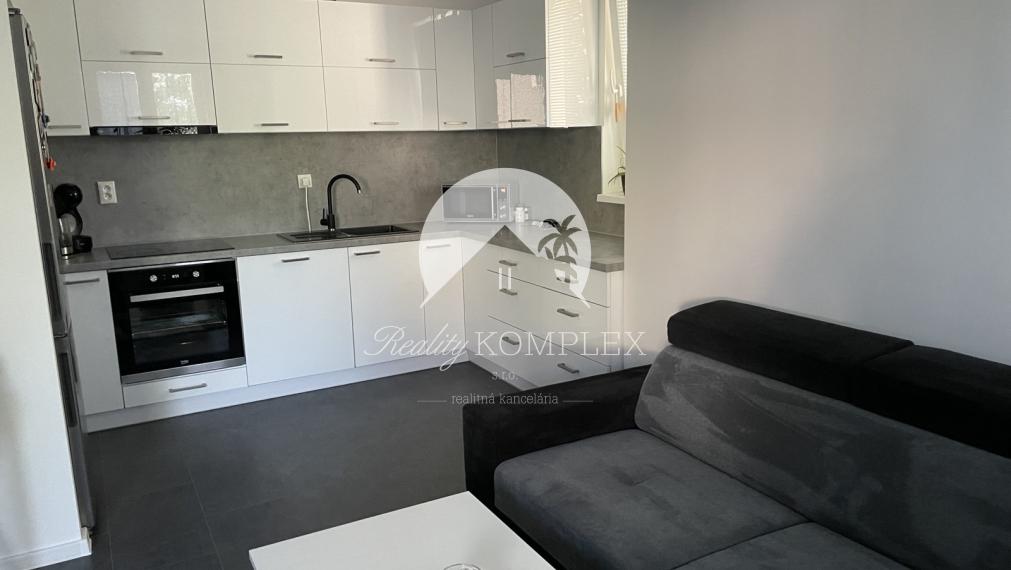 Reality KOMPLEX s.r.o. Vám ponúka EXKLUZÍVNE na predaj 2-izbový byt v Dunajskej Strede