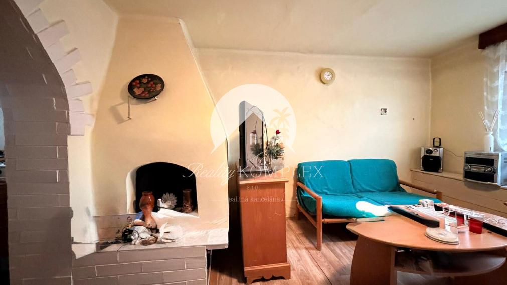 Reality KOMPLEX s.r.o eladásra kínál sorházat Komáromfüssön