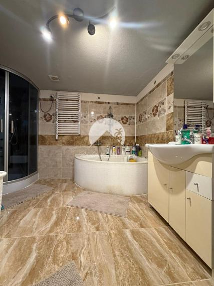 Reality KOMPLEX s.r.o. VámEXKLUZÍVNE ponúka na predaj rodinný dom v obci Zemianska Olča.