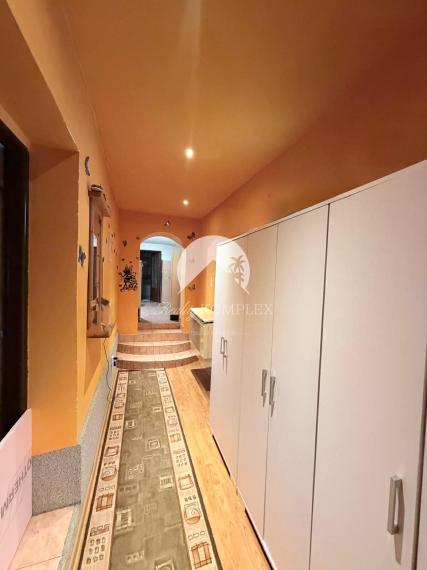 Reality KOMPLEX s.r.o. VámEXKLUZÍVNE ponúka na predaj rodinný dom v obci Zemianska Olča.