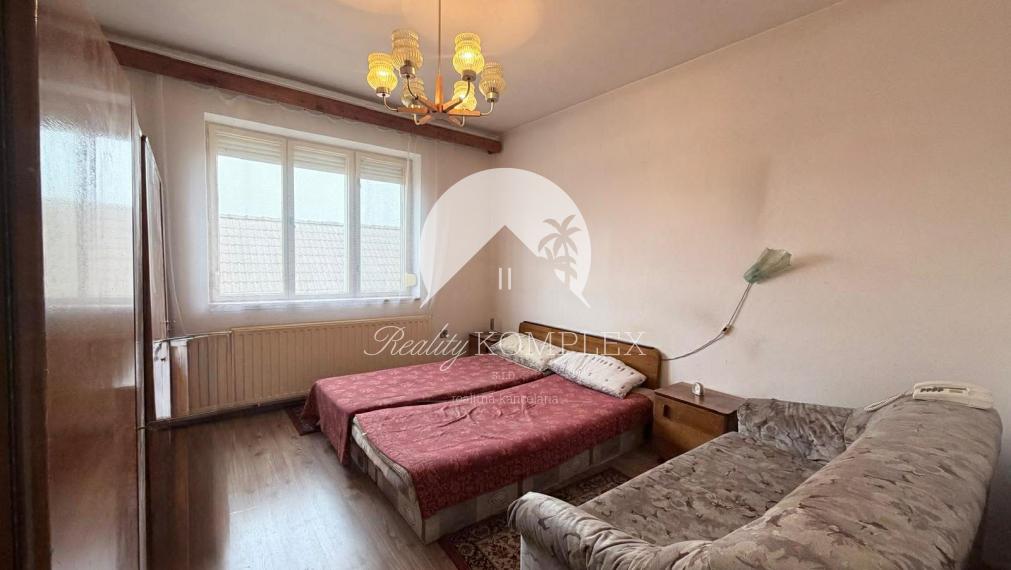 Reality KOMPLEX s.r.o Vám exkluzívne ponúka rodinný dom v obci Čičov