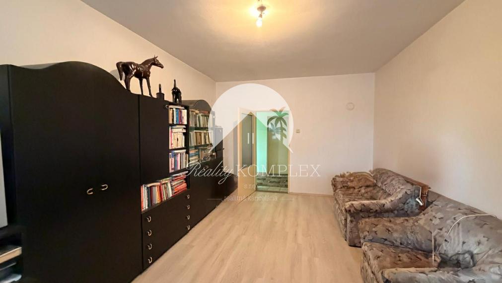 Reality KOMPLEX s.r.o Vám exkluzívne ponúka rodinný dom v obci Čičov