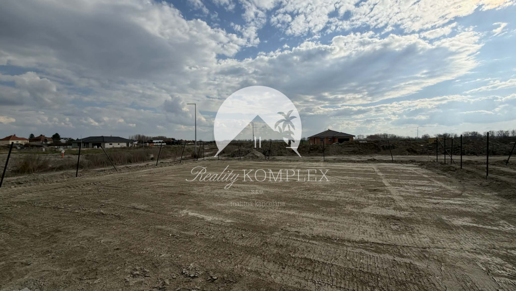 Reality KOMPLEX s.r.o Vám ponúka na predaj rodinnỳ dom